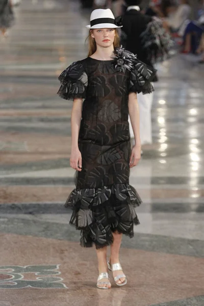 Look 7
